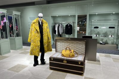 Louis Vuitton LV vers Pop-up store